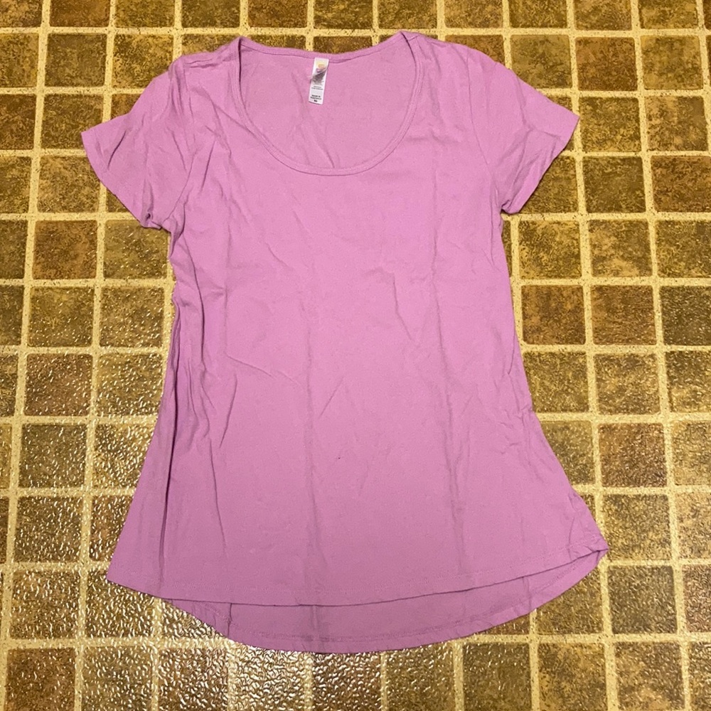 LuLaRoe t-shirt size XS